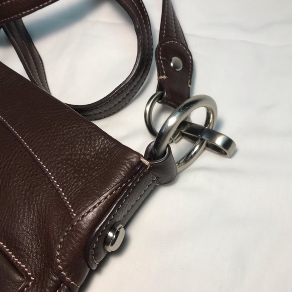 B. Makowsky Chocolate Brown Pebbled Leather Front Buckle Crossbody Saddle Purse - Picture 2 of 15